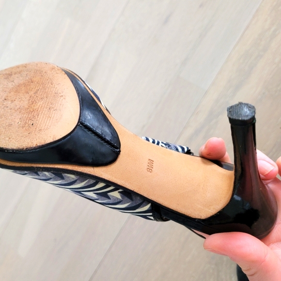 Via Spiga Zebra Print Satin Sling Back Heels Platform Size 8 1/2M - Picture 6 of 15